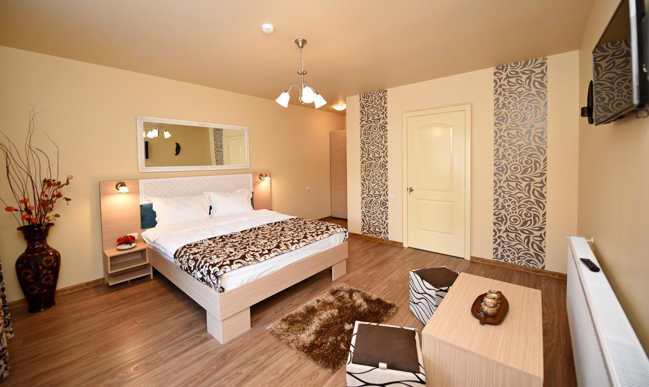 Vila Nicole Hotel Hateg Luaran gambar
