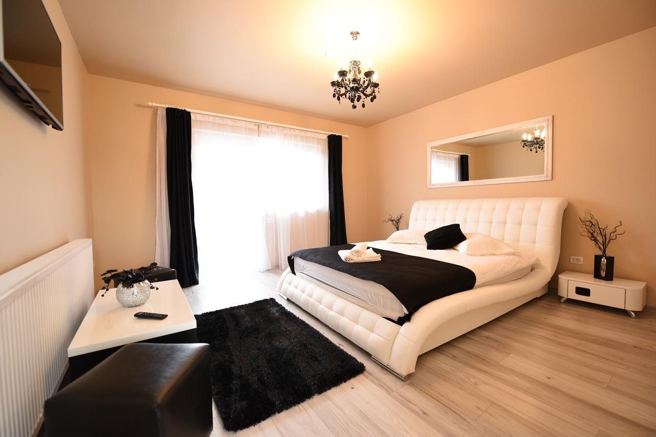 Vila Nicole Hotel Hateg Luaran gambar