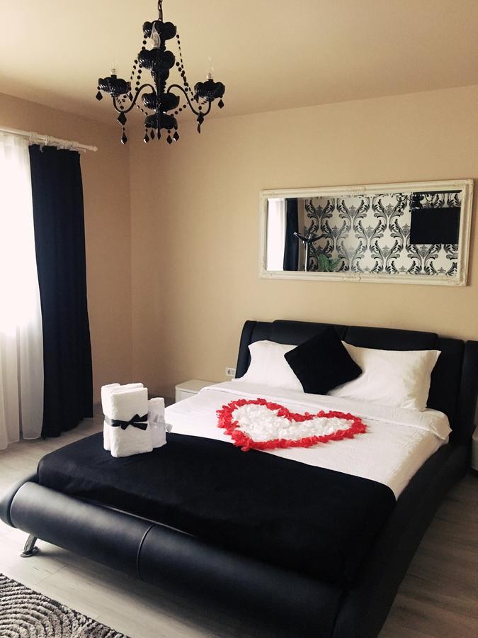 Vila Nicole Hotel Hateg Luaran gambar
