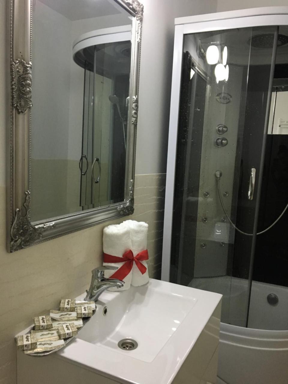 Vila Nicole Hotel Hateg Luaran gambar