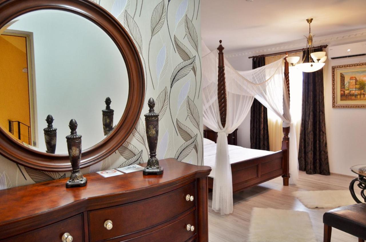 Vila Nicole Hotel Hateg Luaran gambar